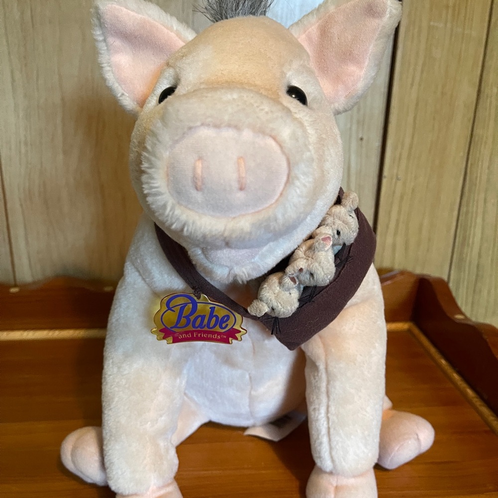 Vintage 1998 Babe with mice plush interactive talking toy